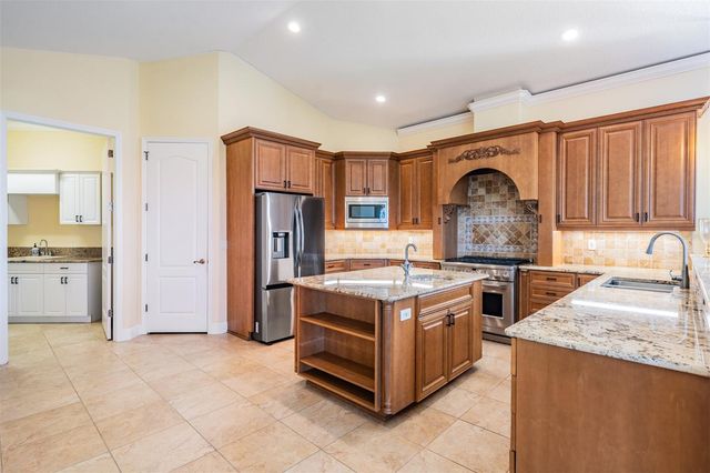 2101 N POINTE ALEXIS DRIVE, Tarpon Springs, FL 34689