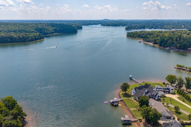 229 S Shore Drive, Belmont, NC 28012