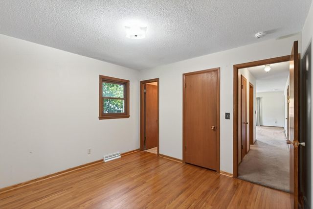 1601 Idaho Avenue S, Saint Louis Park, MN 55426