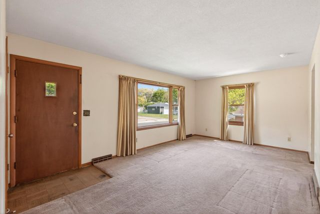 1601 Idaho Avenue S, Saint Louis Park, MN 55426
