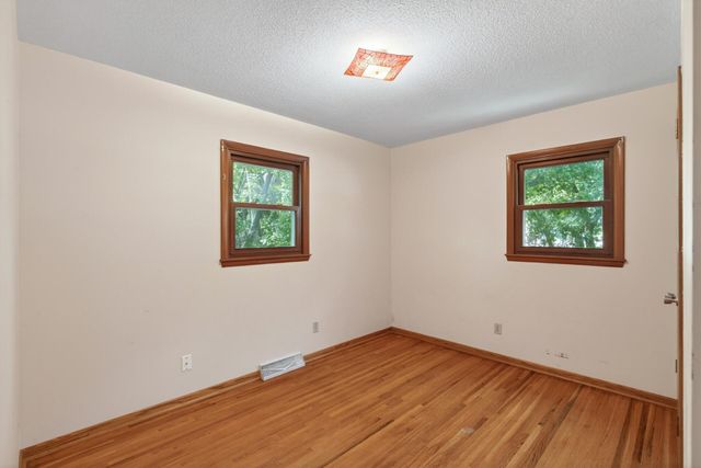 1601 Idaho Avenue S, Saint Louis Park, MN 55426