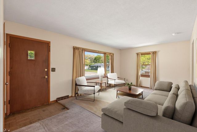 1601 Idaho Avenue S, Saint Louis Park, MN 55426