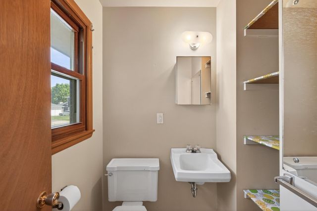 1601 Idaho Avenue S, Saint Louis Park, MN 55426
