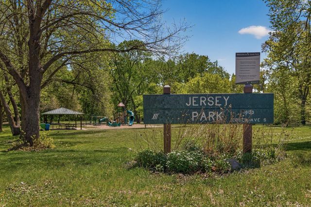 1601 Idaho Avenue S, Saint Louis Park, MN 55426