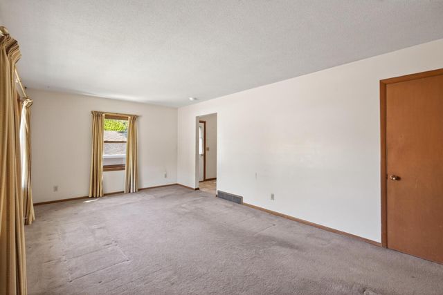 1601 Idaho Avenue S, Saint Louis Park, MN 55426