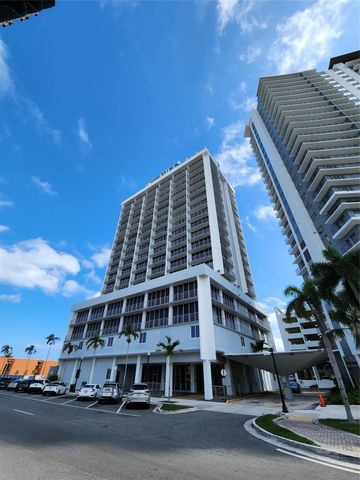 1720 Harrison Street 16B, Hollywood, FL 33020