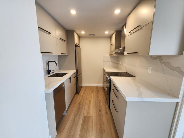 1720 Harrison Street 16B, Hollywood, FL 33020