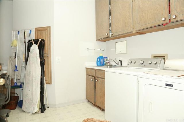 9 Rimrock Rd, Russellville, AR 72802