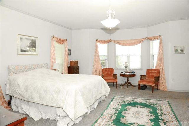 9 Rimrock Rd, Russellville, AR 72802