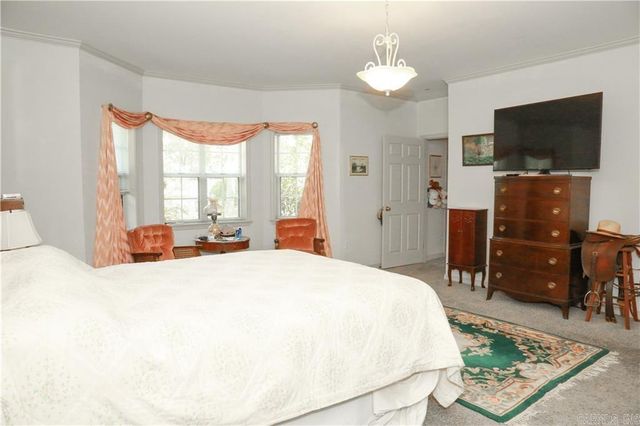 9 Rimrock Rd, Russellville, AR 72802