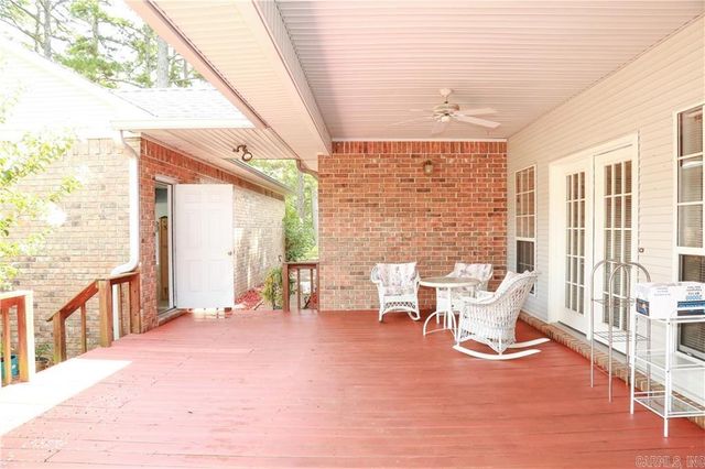 9 Rimrock Rd, Russellville, AR 72802