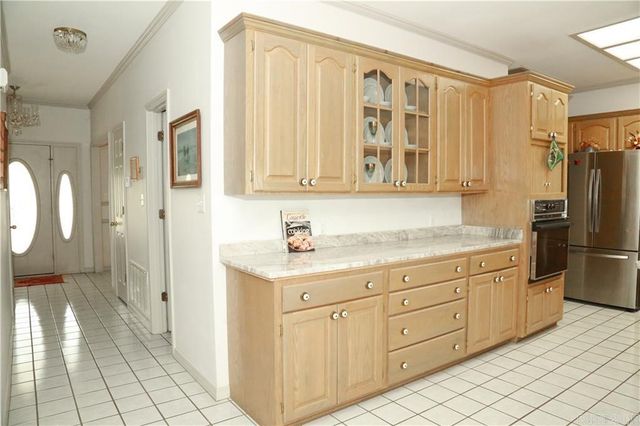 9 Rimrock Rd, Russellville, AR 72802