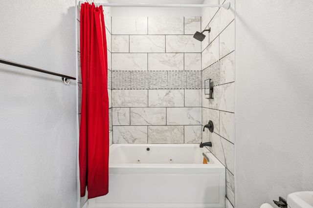 705 Lynnfield Drive, Arlington, TX 76014