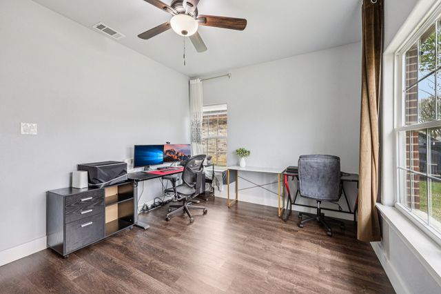 705 Lynnfield Drive, Arlington, TX 76014