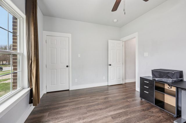 705 Lynnfield Drive, Arlington, TX 76014