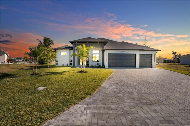 2221 5th PL, Cape Coral, FL 33991