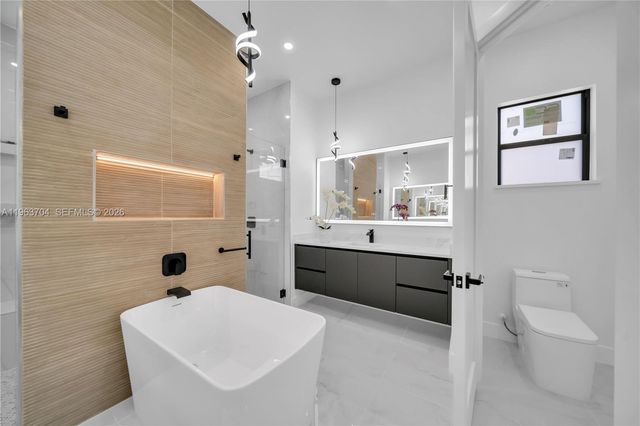 2221 5th PL, Cape Coral, FL 33991