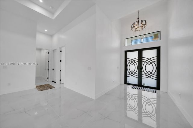 2221 5th PL, Cape Coral, FL 33991