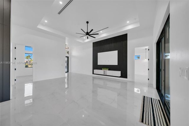 2221 5th PL, Cape Coral, FL 33991