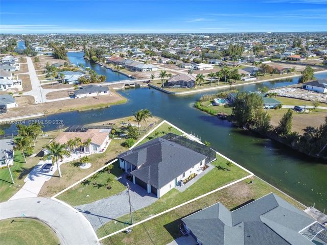 2221 5th PL, Cape Coral, FL 33991