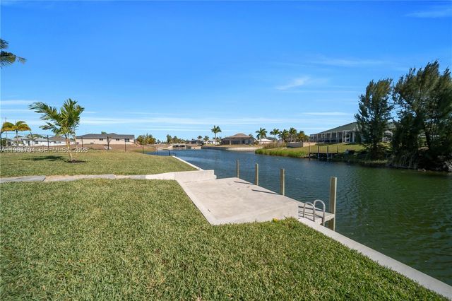 2221 5th PL, Cape Coral, FL 33991