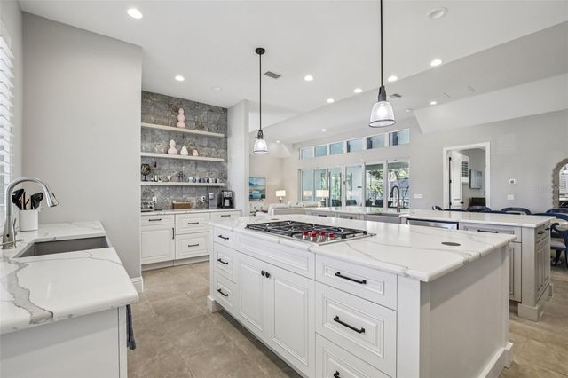 125 S BLVD OF PRESIDENTS, Sarasota, FL 34236