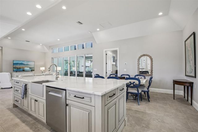 125 S BLVD OF PRESIDENTS, Sarasota, FL 34236