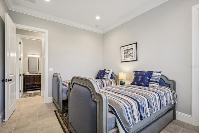 125 S BLVD OF PRESIDENTS, Sarasota, FL 34236