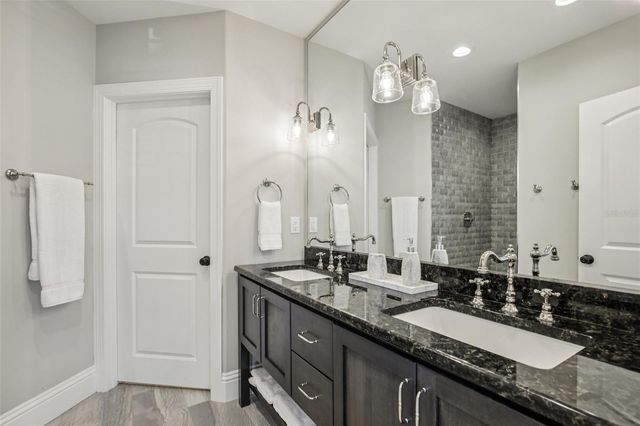 125 S BLVD OF PRESIDENTS, Sarasota, FL 34236