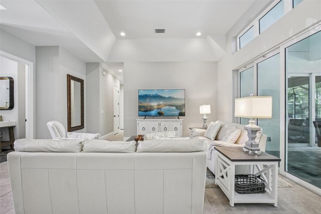 125 S BLVD OF PRESIDENTS, Sarasota, FL 34236