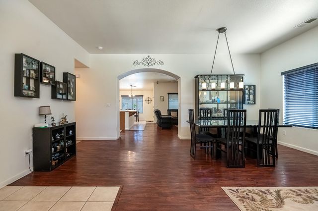 4633 W Cherry Avenue, Visalia, CA 93277