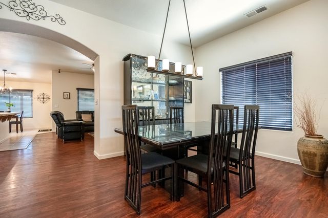 4633 W Cherry Avenue, Visalia, CA 93277