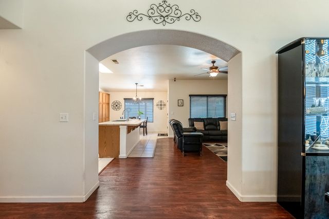 4633 W Cherry Avenue, Visalia, CA 93277