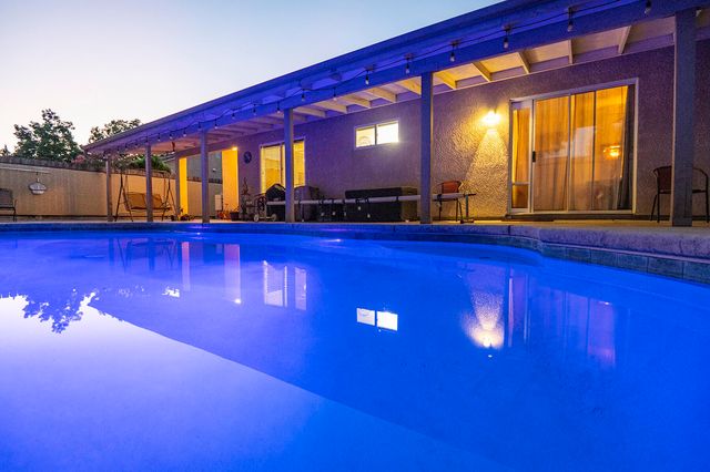 4633 W Cherry Avenue, Visalia, CA 93277