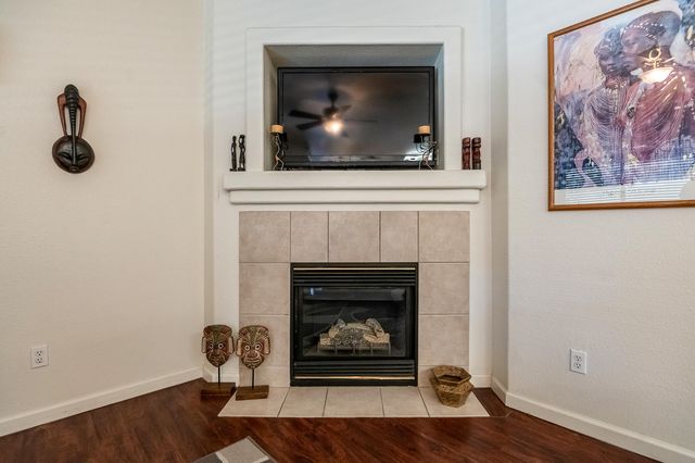 4633 W Cherry Avenue, Visalia, CA 93277