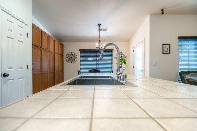 4633 W Cherry Avenue, Visalia, CA 93277