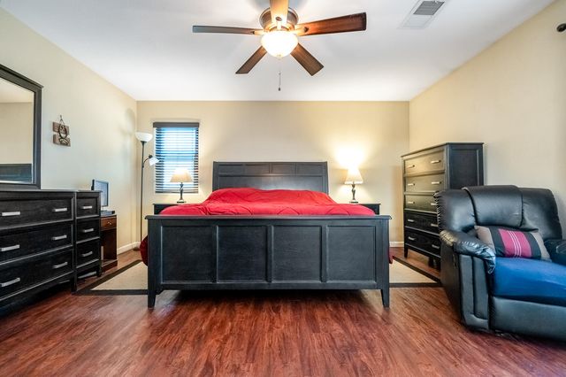 4633 W Cherry Avenue, Visalia, CA 93277