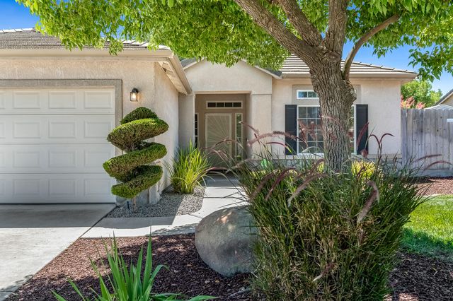 4633 W Cherry Avenue, Visalia, CA 93277