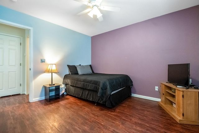 4633 W Cherry Avenue, Visalia, CA 93277