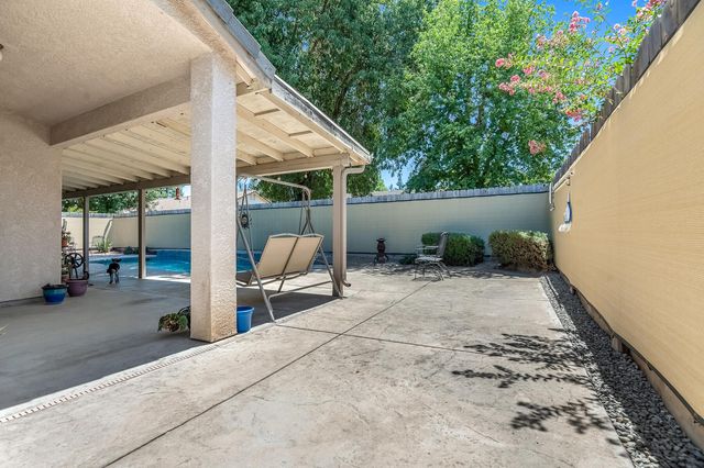 4633 W Cherry Avenue, Visalia, CA 93277