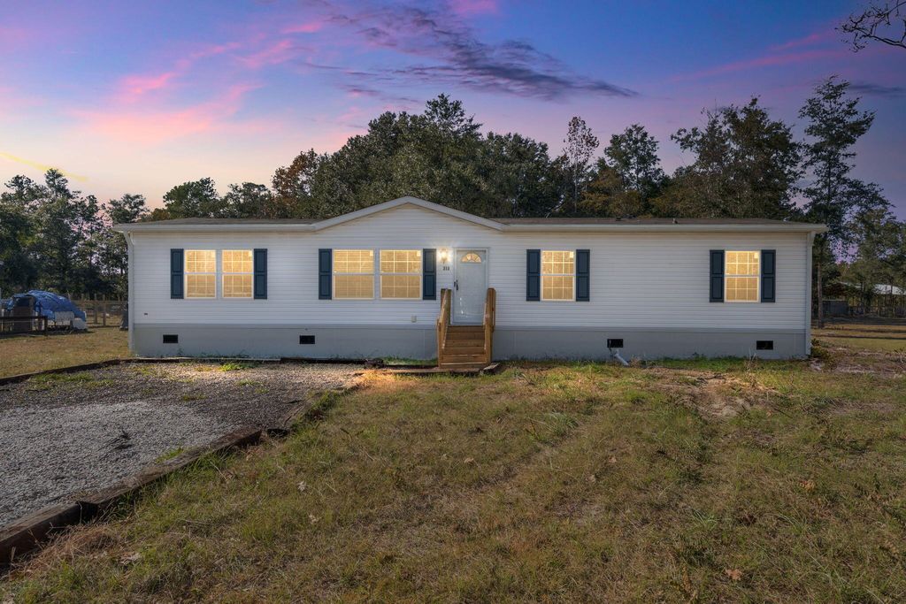 313 Marion Road, Dorchester, SC 29437