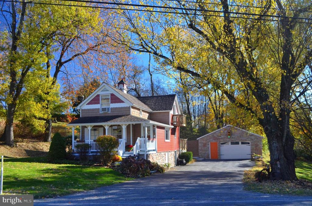 180 BURKHOLDER RD, Red Lion, PA 17356
