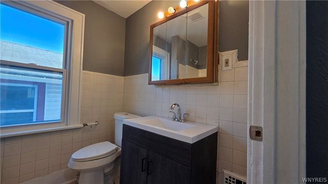 687 Lasalle Avenue, Buffalo, NY 14215