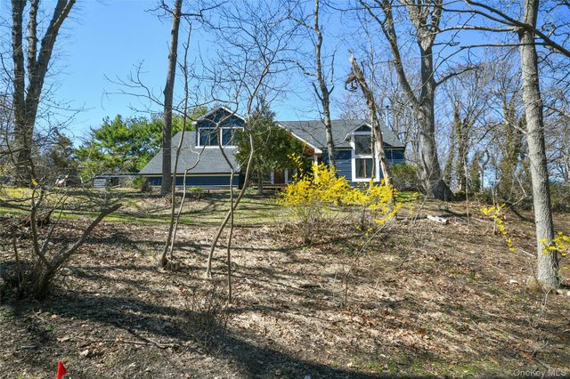 7 Waterview Drive, Port Jefferson, NY 11777
