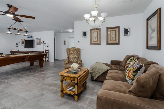 661 E Valley DR, Bonita Springs, FL 34134