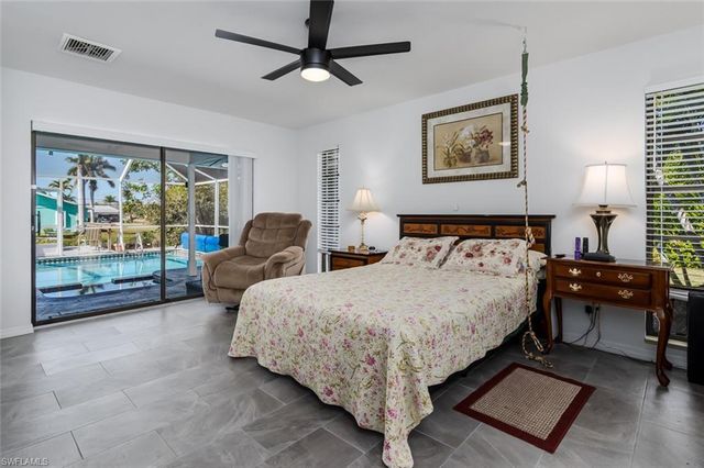 661 E Valley DR, Bonita Springs, FL 34134