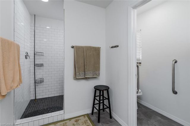 661 E Valley DR, Bonita Springs, FL 34134