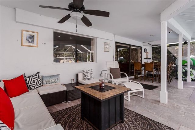 661 E Valley DR, Bonita Springs, FL 34134