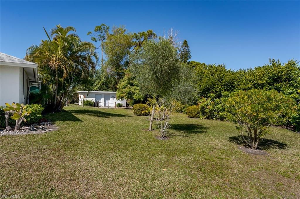 661 Valley DR, BONITA SPRINGS, FL 34134 — photo 4