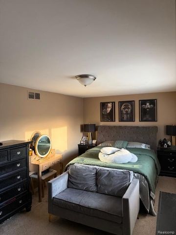 29293 Marshall Street, Southfield, MI 48076